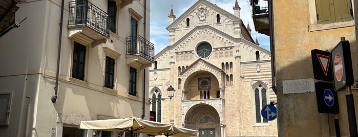 Cattedrale di Santa Maria Matricolare is one of Верона.