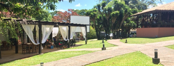 Granjota is one of Restaurantes do Paulones.