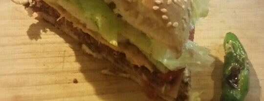 El Asador Hamburguesas Al Carbon is one of Lili 님이 좋아한 장소.