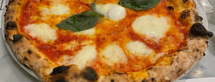L'antica Pizzeria Da Michele is one of Eroup🚉.