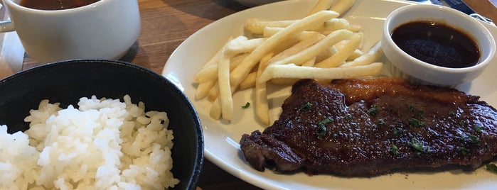 Trinity Oyster House is one of 新橋・日比谷でランチ.