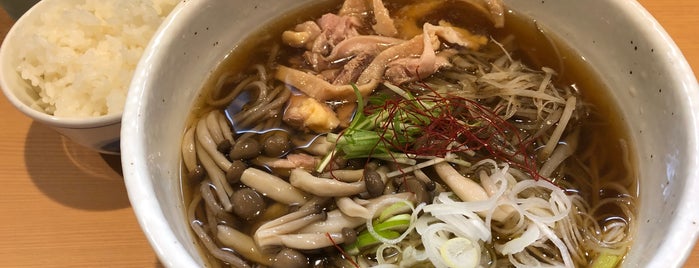 鶏中華肉そば処 最上川 is one of 新橋・日比谷でランチ.