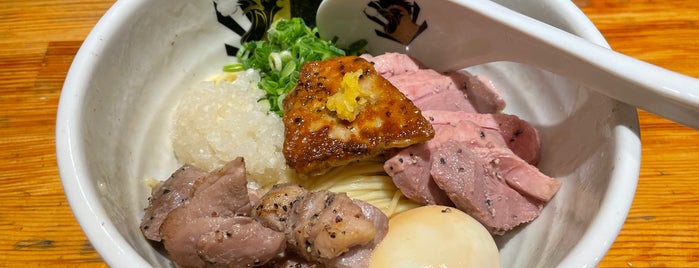 Manchiken is one of つけ麺とかラーメンとか.