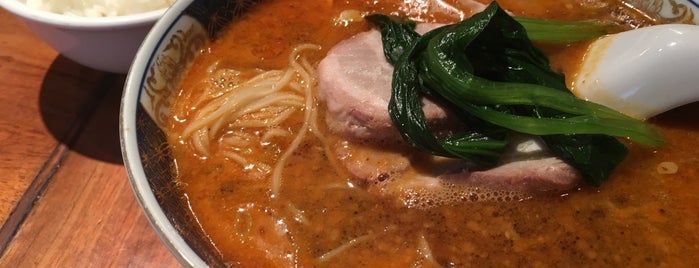支那麺 はしご is one of 新橋・日比谷でランチ.