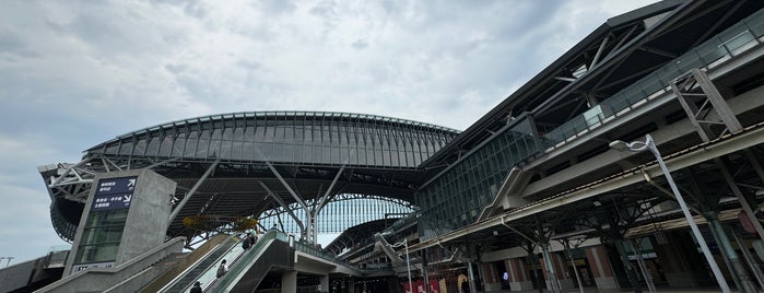 TRA Taichung Station is one of Rail & Air.