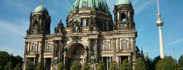 Berlin Katedrali is one of gezdiğim yerler.