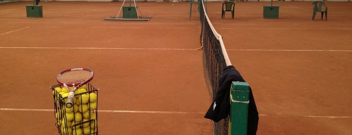 Теннисный Клуб "Полюстрово" is one of Tennis Courts.