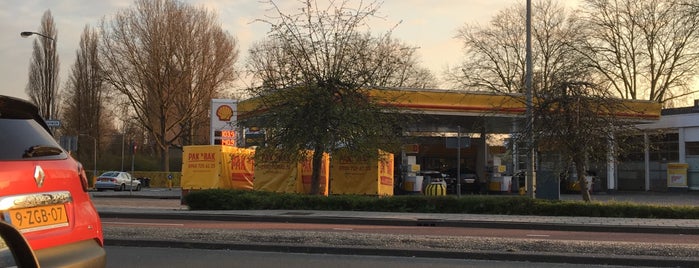 Shell Wielwijk is one of Shell Tankstations.