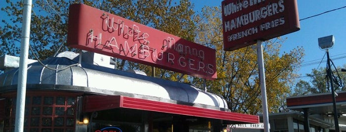 White Manna Hamburgers is one of Food Spots.