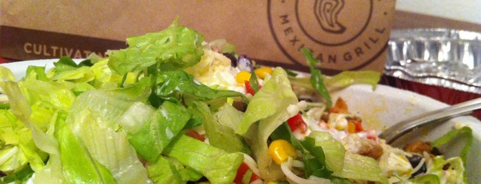 Chipotle Mexican Grill is one of Lugares favoritos de Cassandra.