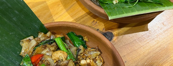 Sawasdee Thai Restaurant is one of Foodism in Singapore.
