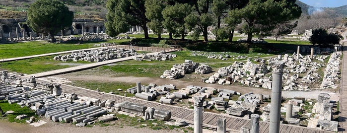 Agora is one of Turkey.