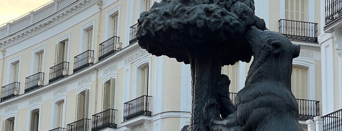 Statue of the Bear and the Strawberry Tree is one of Madrid.