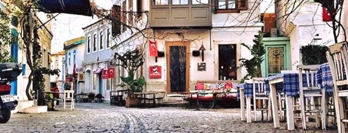 Hacımemiş Palas is one of Alaçatı.