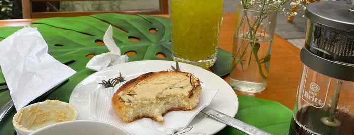Verdi Alimentação Natural is one of Lugares favoritos de Caroline.