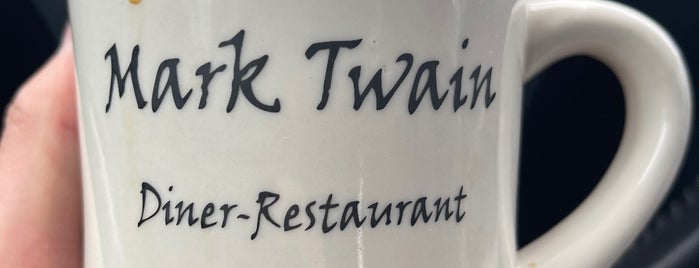 Mark Twain Diner is one of Lieux qui ont plu à Ryan.