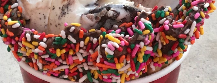 Cold Stone Creamery is one of The 13 Best Ice Cream Parlors in Albuquerque.