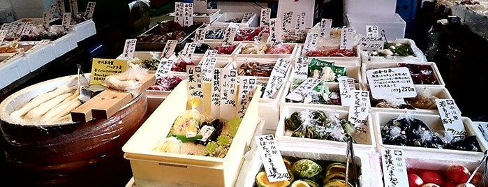 Tsukiji is one of Japan.