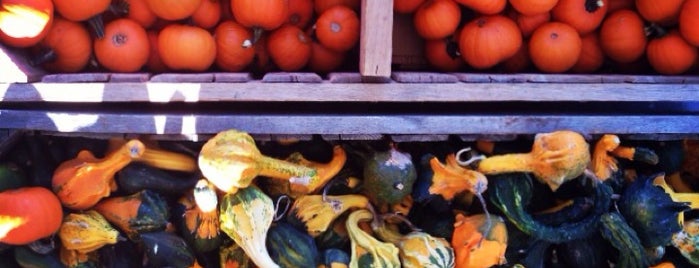 Rohrbach's Farm Market Bakery & Gift Shop is one of Kate'nin Beğendiği Mekanlar.