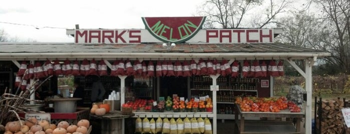 Mark's Melon Patch is one of Lugares favoritos de Lizzie.