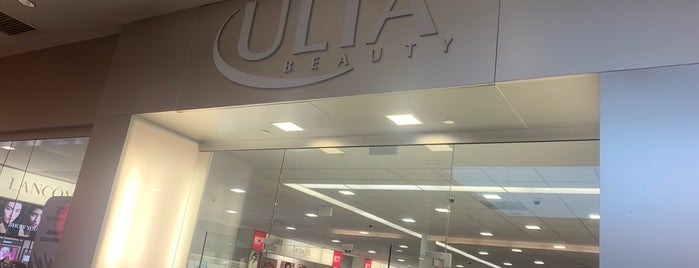 Ulta Beauty is one of Locais curtidos por Jessica.