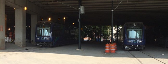 Atlanta Streetcar Barn is one of Tempat yang Disukai Chester.