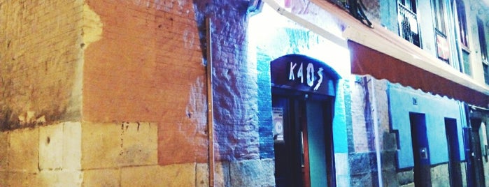 Kaos is one of diferentes ciudades.