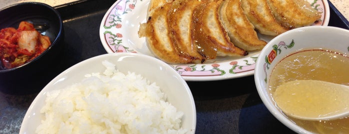 餃子の王将 is one of 良く行く食い物屋.