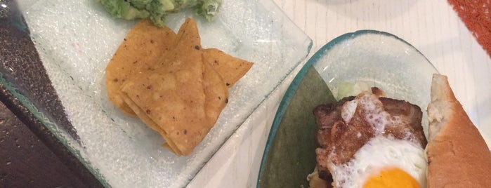 Oyamel Cocina Mexicana is one of Courtney : понравившиеся места.