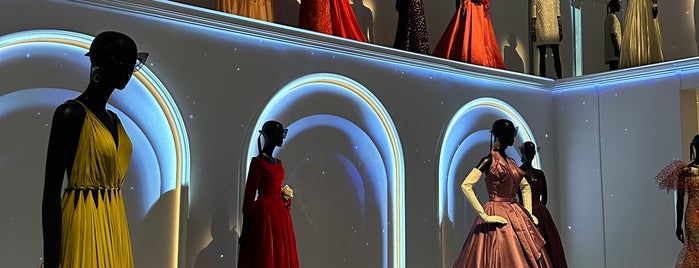 Dior La Galerie is one of paris 2023.