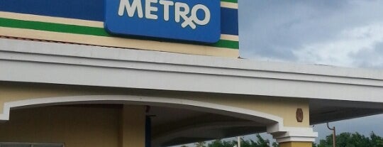 Farmacias Metro is one of Brisas Del Golf Places.