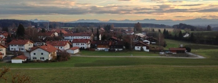 Großhelfendorf is one of Aying.