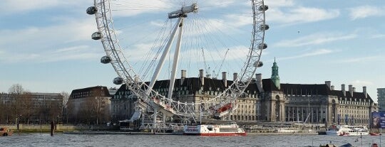 The London Eye is one of London-To-Do List.