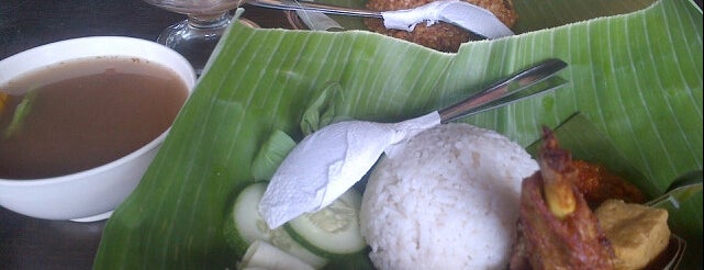 SOMAYOGA is one of Yogyakarta Vegetarian.