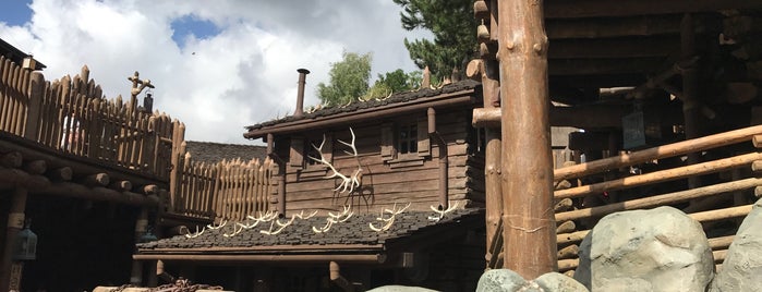 Legends of the Wild West is one of Disneyland Paris Resort part 1.