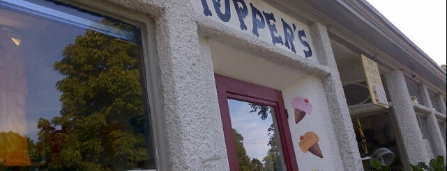 Topper's is one of สถานที่ที่บันทึกไว้ของ Kaely.
