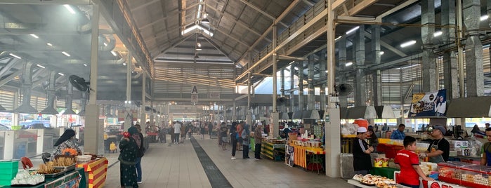 Gadong Wet Market (Gadong) is one of Brunei.