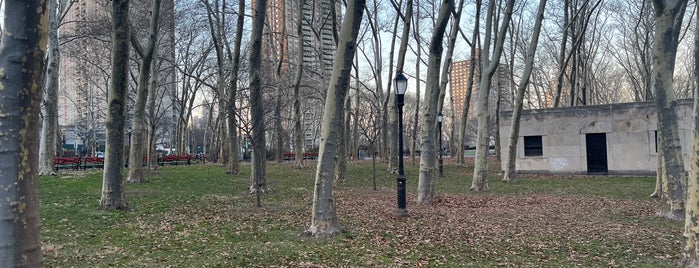 Cadman Plaza Park is one of Wi-Fi in NYC Parks.