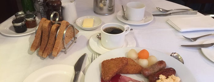 Blue Door Bistro is one of The 15 Best Places for Continental Breakfast in London.