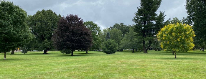 North Andover Town Common is one of Local Spots to Checkout.