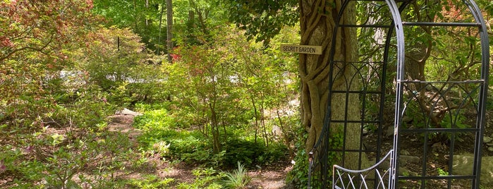 New Canaan Nature Center is one of Nature 2 - more 2 explore!.