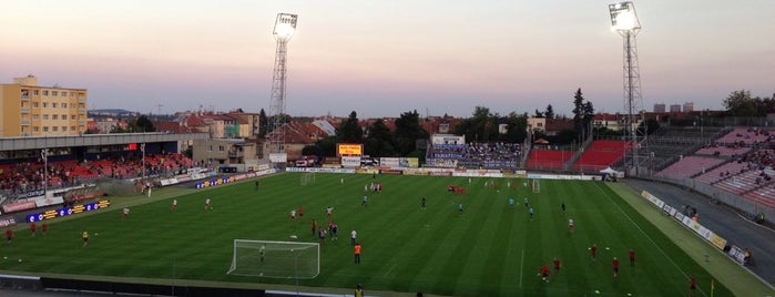 Městský fotbalový stadion Srbská is one of Hola hola, hala volá.