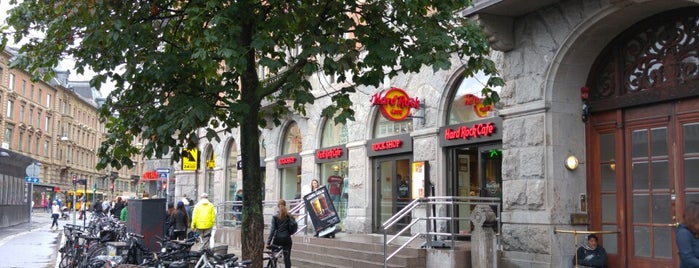 Hard Rock Cafe Copenhagen is one of Lieux qui ont plu à David.
