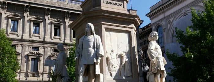 Statua a Leonardo da Vinci is one of Lugares favoritos de David.