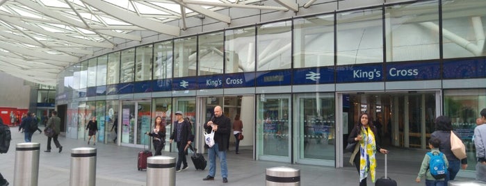 London King's Cross Railway Station (KGX) is one of Orte, die David gefallen.
