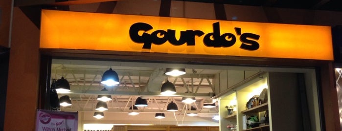 Gourdo's is one of Locais curtidos por Chie.