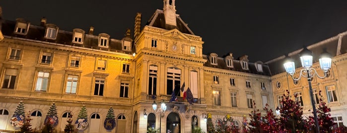 Mairie du 15e arrondissement is one of Le Tour des Mairies de Paris.