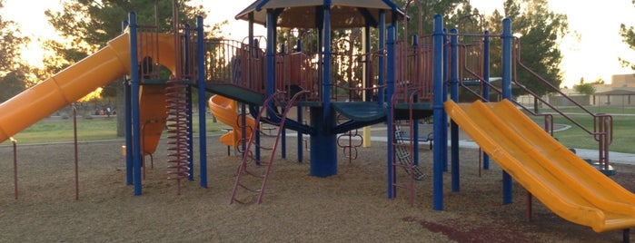 Shawnee Park Playground is one of Tempat yang Disukai Cheearra.