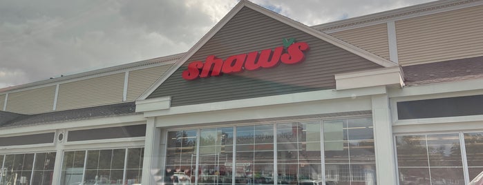 Shaw's is one of Middlebury, VT.