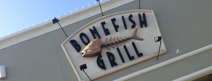 Bonefish Grill is one of Tempat yang Disukai Noah.